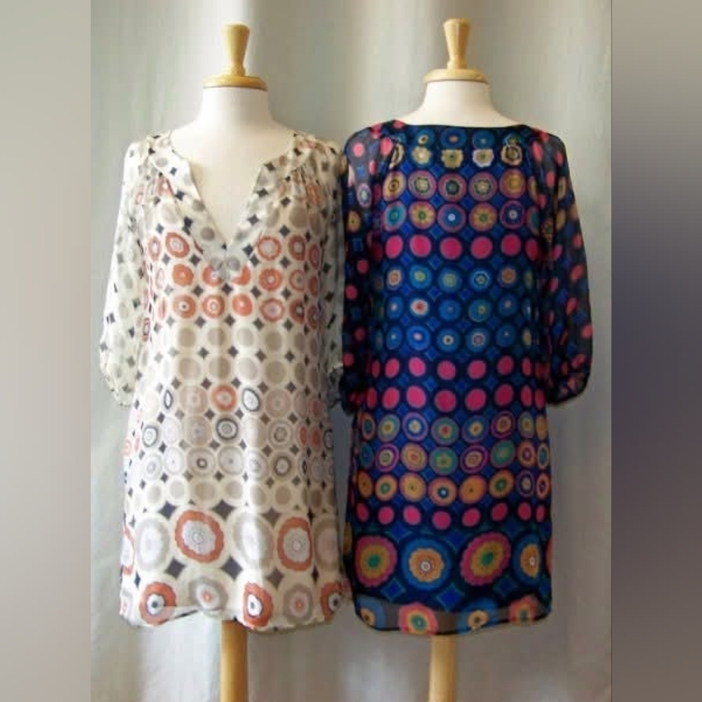 100% Silk Retro Flower V Neck Lined Tunic Dress. Size Small